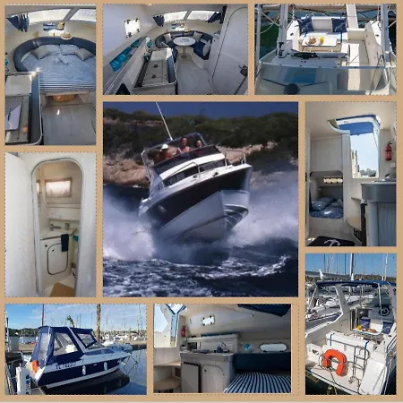 Hebergements Bateaux A Quai