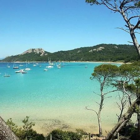 Hebergements Bateaux A Quai * Porquerolles
